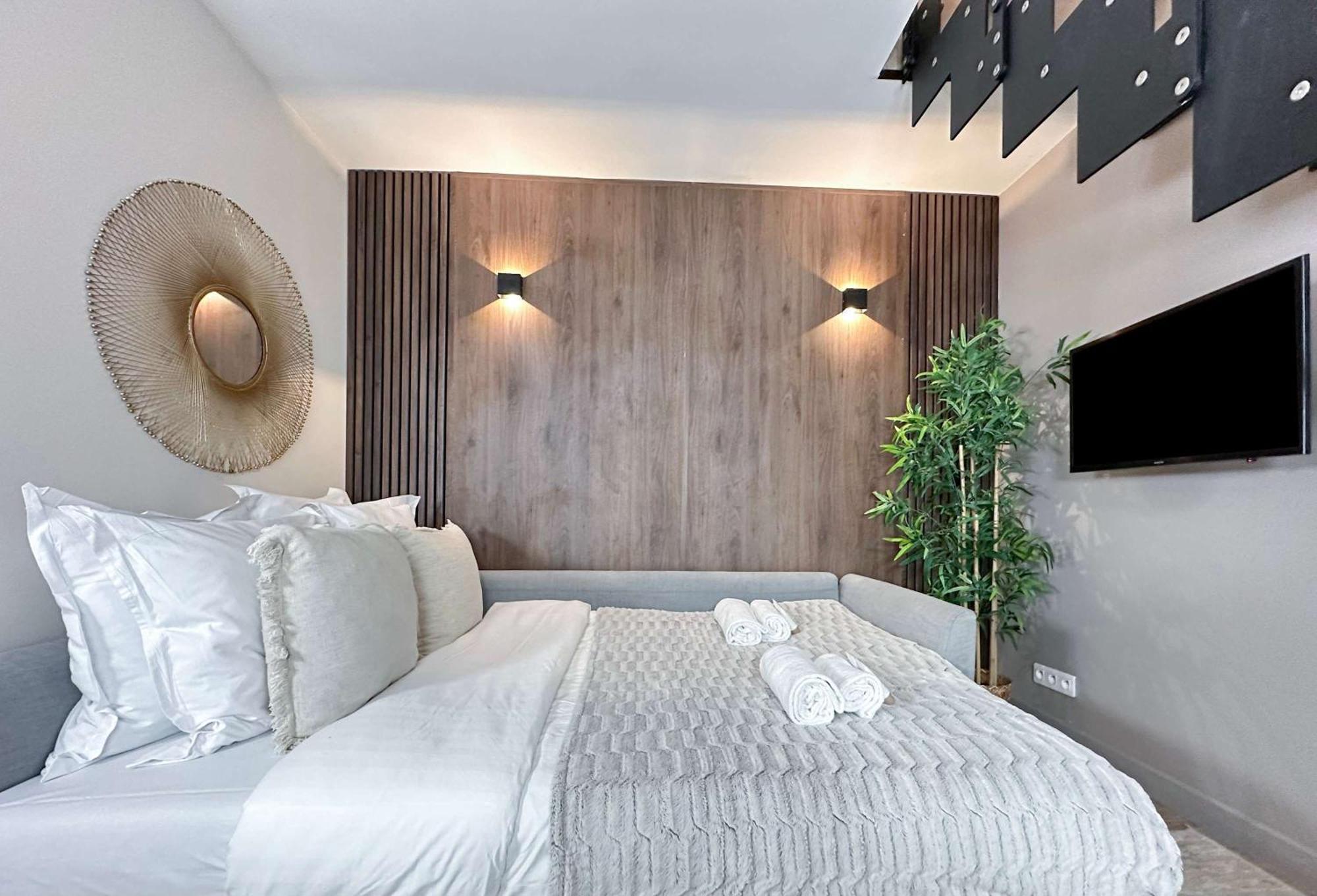 Апартаменты Stylish & Chic Duplex Near Eiffel Tower Париж Экстерьер фото